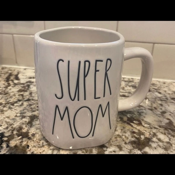 Rae Dunn Mug ‘super mom.’ - Picture 1 of 1